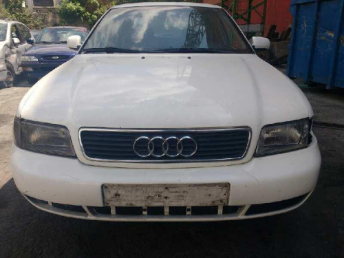  AUDI A4 BERLINA (B5) 