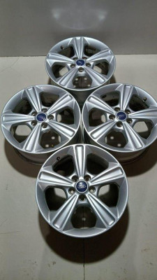 JUEGO LLANTAS, FORD, KUGA (CBS)