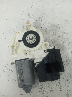 MOTOR ELEVALUNAS DELANTERO DERECHO, SEAT, IBIZA (6L1)