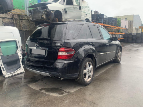  MERCEDES-BENZ CLASE ML (BM 164) 