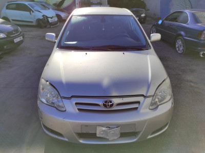 TOYOTA COROLLA (E12)