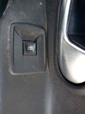 MANDO ELEVALUNAS DELANTERO DERECHO, DACIA, LOGAN II