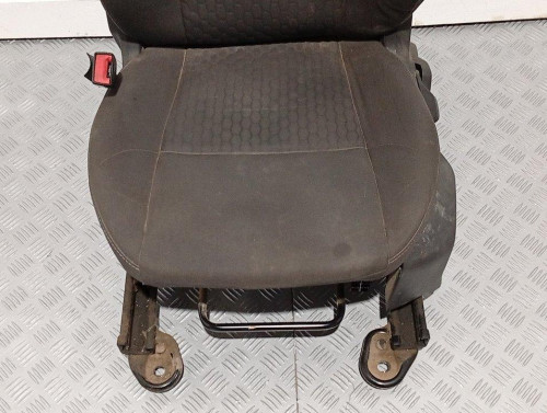  ASIENTO DELANTERO IZQUIERDO FORD FOCUS BERLINA (CEW) 