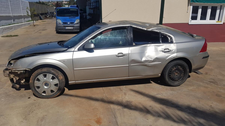 Ford Mondeo Berlina (GE)(2000->) SIN IDENTIFICAR