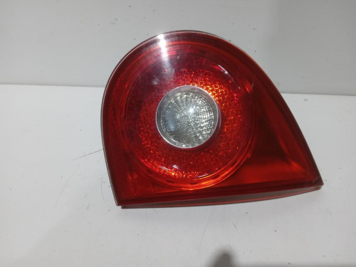 PILOTO TRASERO DERECHO INTERIOR Volkswagen GOLF V (1K1)(10.2003) 