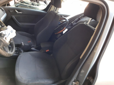 SKODA YETI (5L)(2009)