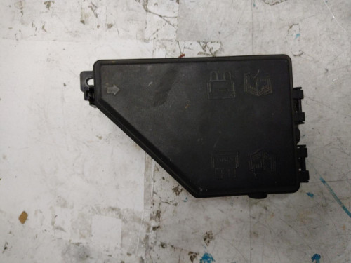  CAJA RELES / FUSIBLES Land Rover FREELANDER (LN) 