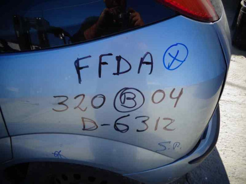  FORD FOCUS BERLINA (CAK) 
