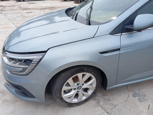 ALETA DELANTERA IZQUIERDA Renault MEGANE IV BERLINA 5P 