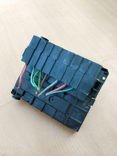 CAJA RELES / FUSIBLES Citroen C4 BERLINA 
