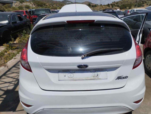  NO IDENTIFICADO FORD FIESTA (CNN) 