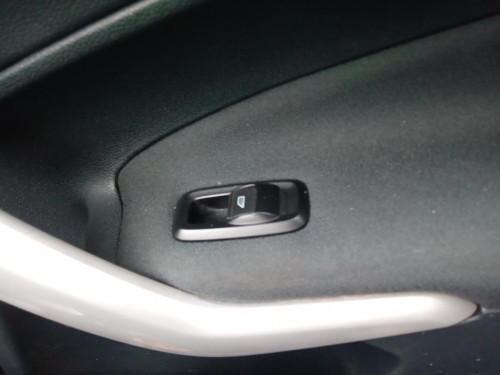  MANDO ELEVALUNAS DELANTERO DERECHO FORD FIESTA (CB1) 