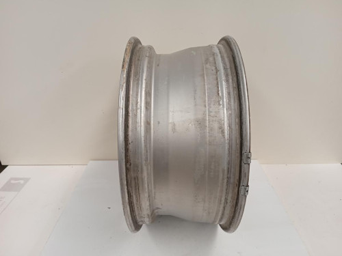 LLANTA Ford FOCUS BERLINA (CAP) 