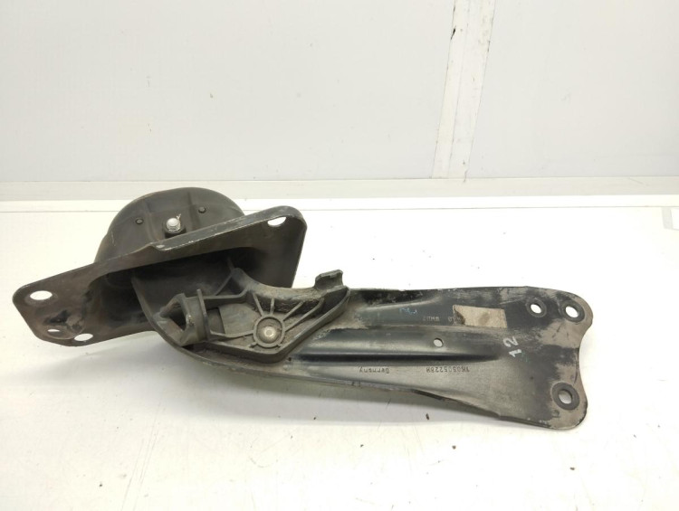 BRAZO SUSPENSION SUPERIOR TRASERO DERECHO