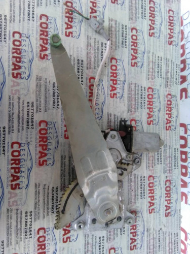 ELEVALUNAS TRASERO DERECHO Toyota LAND CRUISER (J9) 