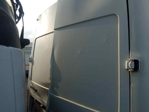  FORD TRANSIT FURGÓN MEDIO (FY) 