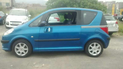 PEUGEOT 1007