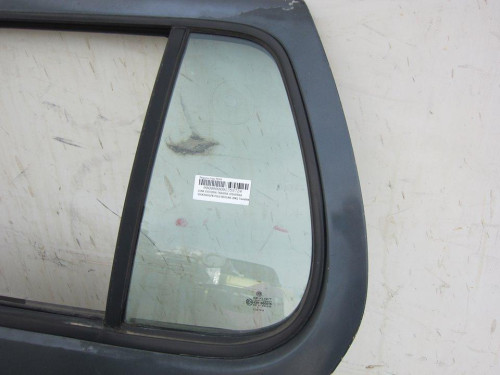 LUNA CUSTODIA TRASERA IZQUIERDA VOLKSWAGEN POLO III BERLINA (6N2) 