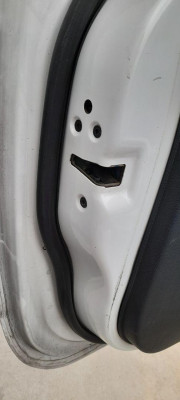 CERRADURA PUERTA DELANTERA IZQUIERDA