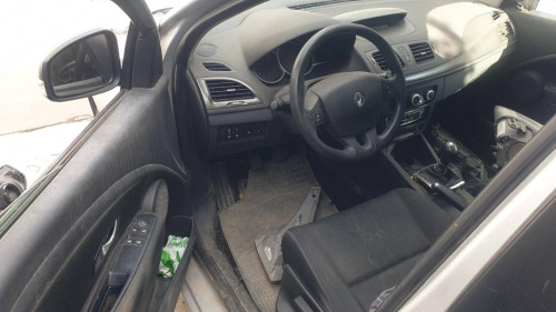  RENAULT MEGANE III BERLINA 5P 
