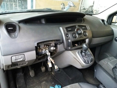  RENAULT SCENIC II (JM) 