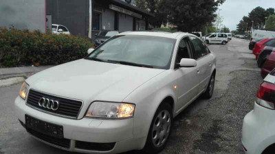 AUDI A6 BERLINA (4B2)