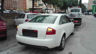 AUDI A6 BERLINA (4B2)