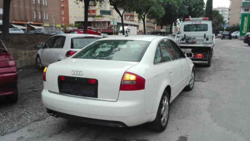 AUDI A6 BERLINA (4B2) — vehículo donante para recambios 
