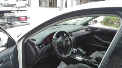 AUDI A6 BERLINA (4B2)