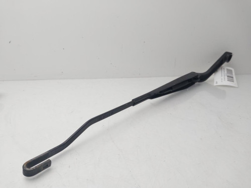 BRAZO LIMPIA DELANTERO DERECHO Ssangyong REXTON 