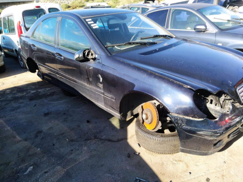  MERCEDES-BENZ CLASE C (BM 203) BERLINA 