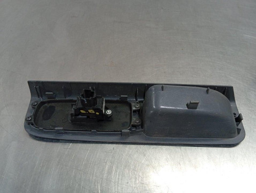  MANDO ELEVALUNAS DELANTERO DERECHO VOLVO V50 FAMILIAR 