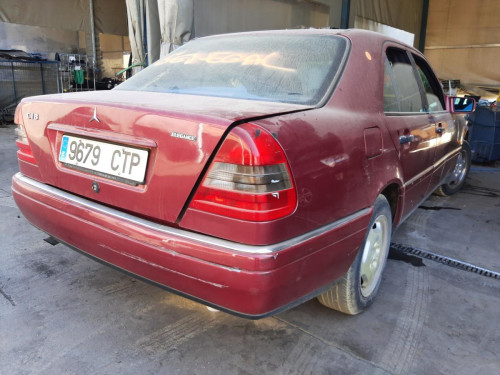  MERCEDES-BENZ CLASE C (BM 202) BERLINA 