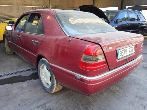  MERCEDES-BENZ CLASE C (BM 202) BERLINA 