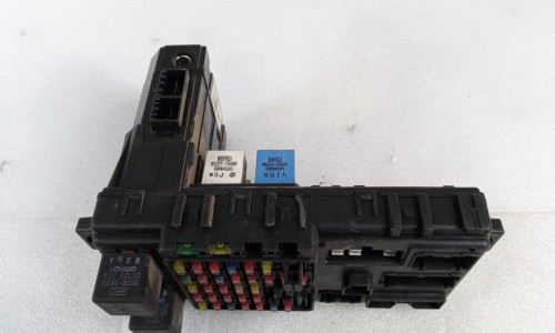  CAJA RELES / FUSIBLES HYUNDAI SANTA FE (SM) 