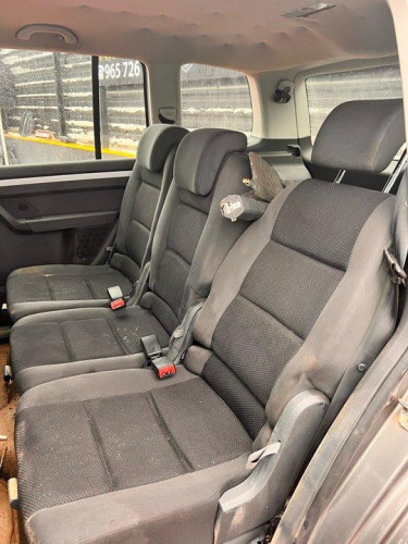  VOLKSWAGEN TOURAN (1T3) 