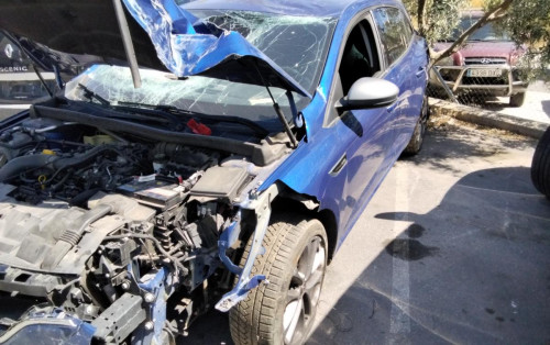 RENAULT MEGANE IV BERLINA 5P — vehículo donante para recambios 