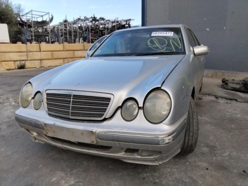 MERCEDES-BENZ CLASE E (BM 210) BERLINA — vehículo donante para recambios 