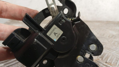 CERRADURA MALETERO / PORTON