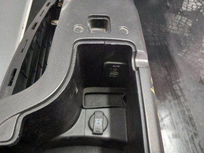 APOYABRAZOS CENTRAL, FIAT, FREEMONT (345)