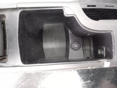 APOYABRAZOS CENTRAL, FIAT, FREEMONT (345)