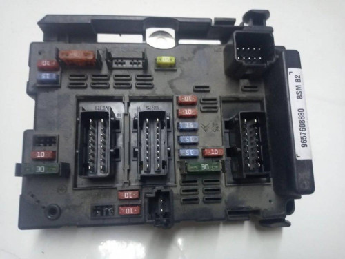  CAJA RELES / FUSIBLES PEUGEOT 206 