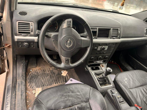  OPEL VECTRA C CARAVAN 
