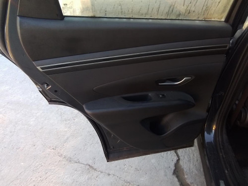 GUARNECIDO PUERTA TRASERA IZQUIERDA Hyundai TUCSON (TL) 