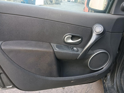 RENAULT CLIO III