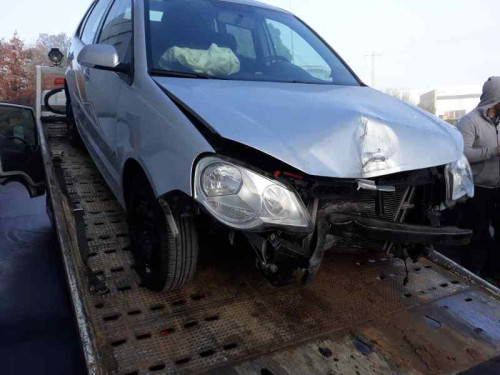 VOLKSWAGEN POLO IV (9N3) — vehículo donante para recambios 