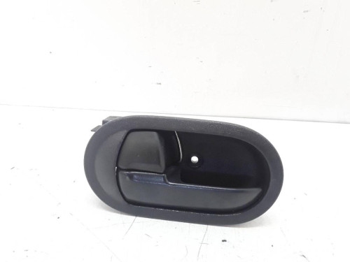 MANETA INTERIOR TRASERA IZQUIERDA Mitsubishi COLT CZ3 BERL. 5 (Z30A) 