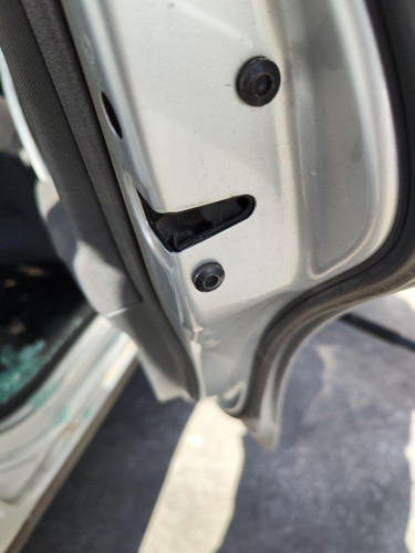 CERRADURA PUERTA TRASERA DERECHA VOLKSWAGEN POLO IV (9N1) 