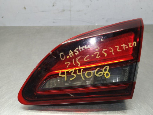  PILOTO TRASERO DERECHO INTERIOR Opel ASTRA J BERLINA 5P 