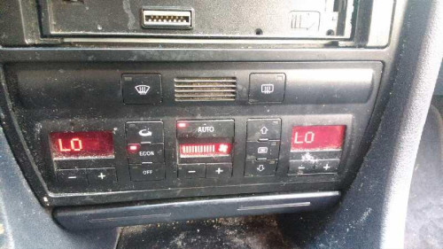  AUDI A6 BERLINA (4B2) 